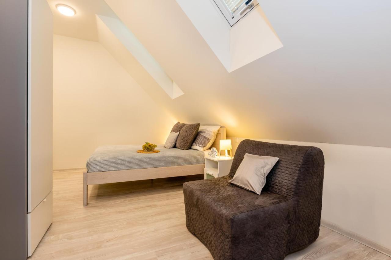 Apartmany Jedovary Trhove Sviny Ngoại thất bức ảnh