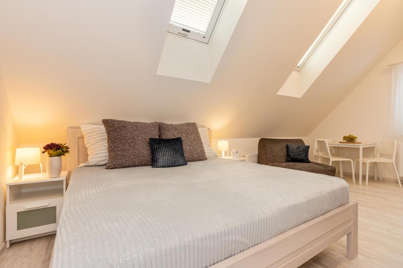 Apartmany Jedovary Trhove Sviny Ngoại thất bức ảnh